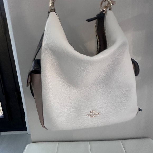 Coach Black, Cream, and Tan Shoulder Bag - Picture 2 of 4